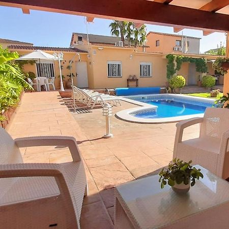 Chalet Vacacional Con Piscina Privada Y Barbacoa تاراغونا المظهر الخارجي الصورة