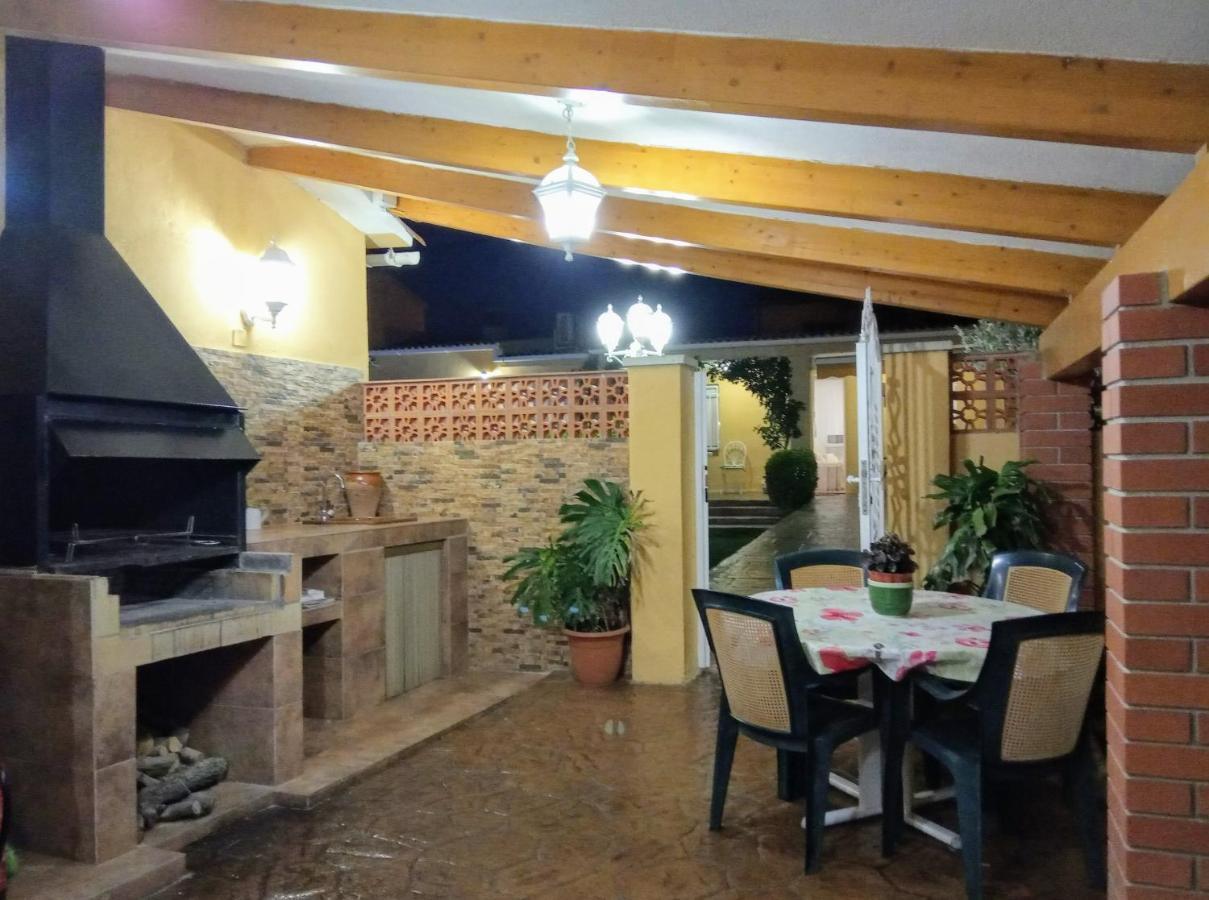Chalet Vacacional Con Piscina Privada Y Barbacoa تاراغونا المظهر الخارجي الصورة