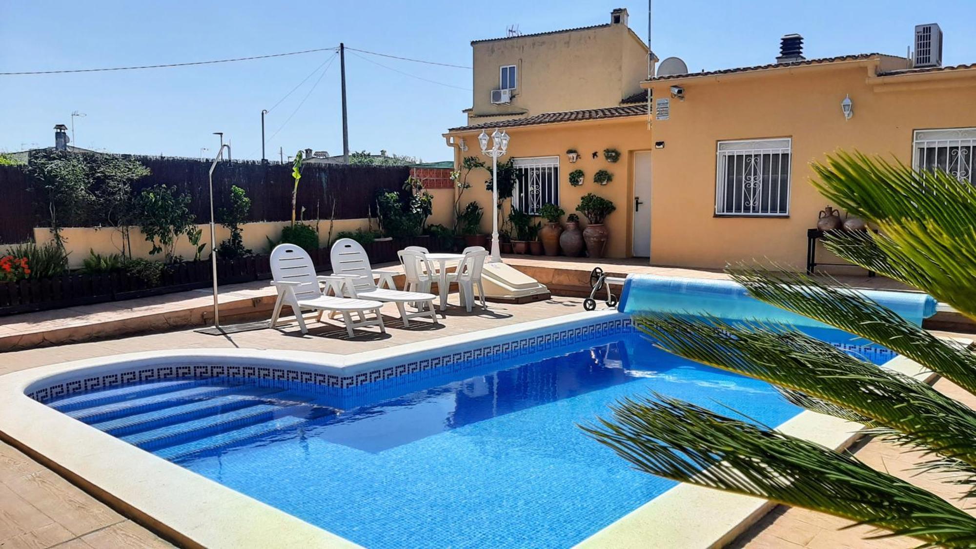 Chalet Vacacional Con Piscina Privada Y Barbacoa تاراغونا المظهر الخارجي الصورة